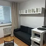 Cozy Apartment Next To The Train Station And Near The City Center