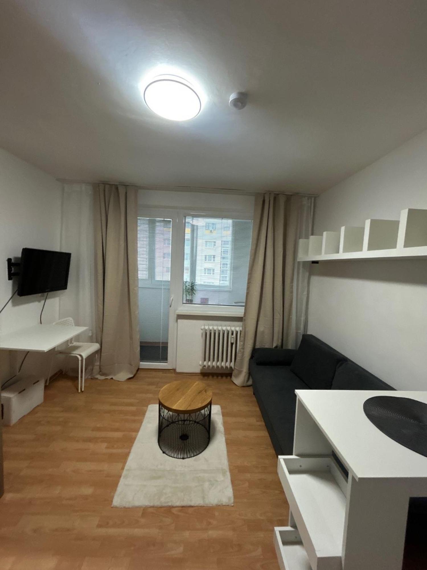 Cozy Next To The Train Station And Near The Center Apartmán *